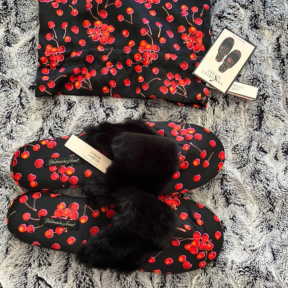 Victoria Secret cherry bedroom slippers NWT